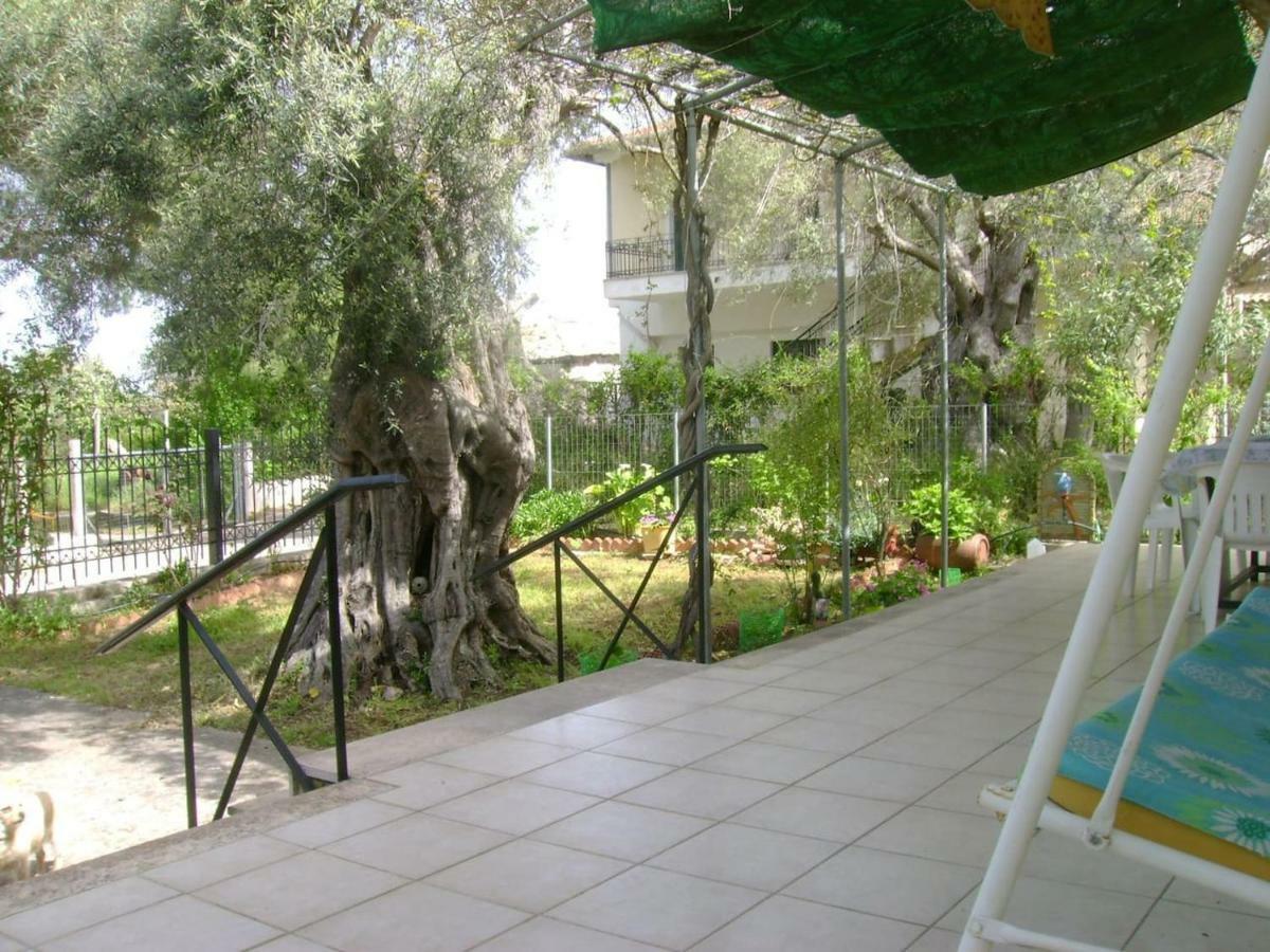Lefkas House With Garden Villa Tsoukaládhes Dış mekan fotoğraf