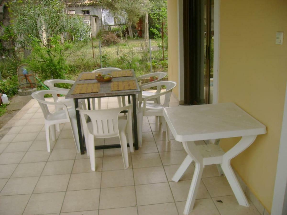 Lefkas House With Garden Villa Tsoukaládhes Dış mekan fotoğraf